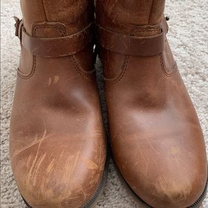 Teva waterproof leather ankle boots